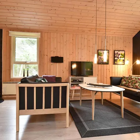 Holiday home Cozy In Ringkobing With Kitchen Sondervig